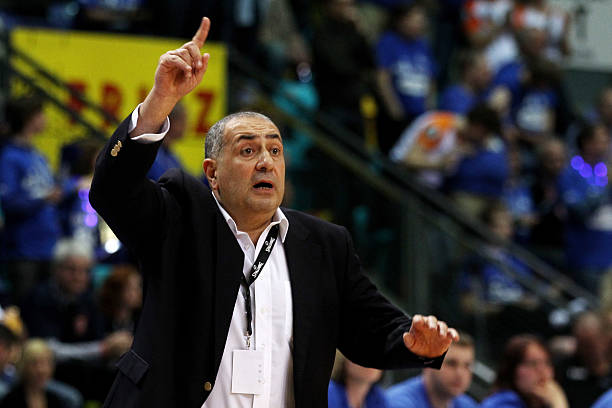 中表现出色 中表现出色